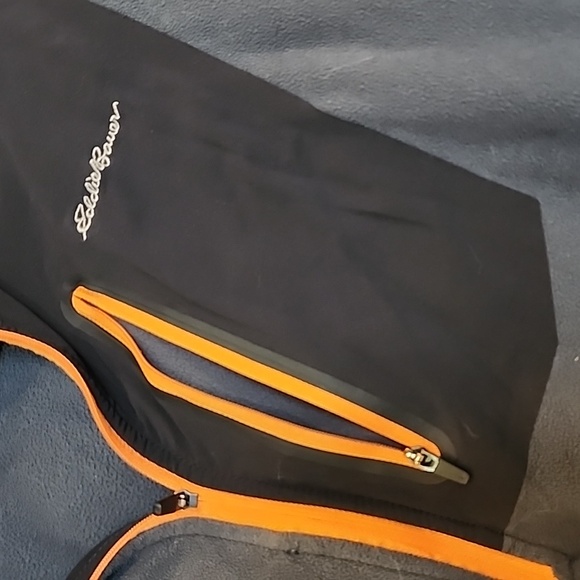 Eddie Bauer First Ascent Cloud Layer Pro 1/4 zip sweater - Picture 4 of 7